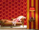 Sarkanmelnas tapetes interjerā Sarkanās tapetes krāsu kombinācija